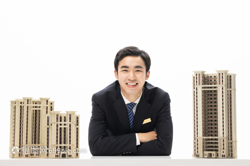 帥氣房產中介形象展示